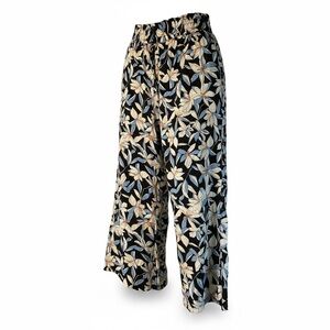 Pop Air Floral Pant  - Black, White and Blue